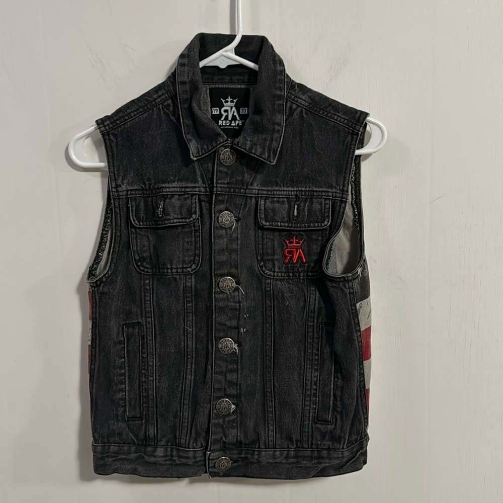 Red Ape Jean vest w/ Eagle and flag on back! Sz Med (10/12) see measurements
